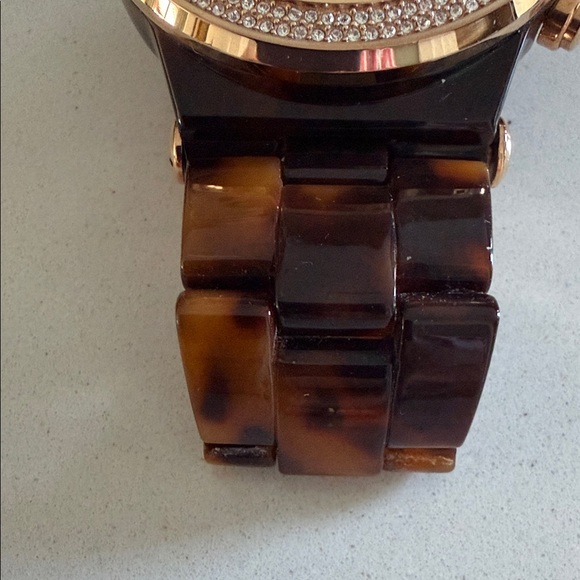 Michael Kors Tortoise and Gold Watch - Picture 3 of 6